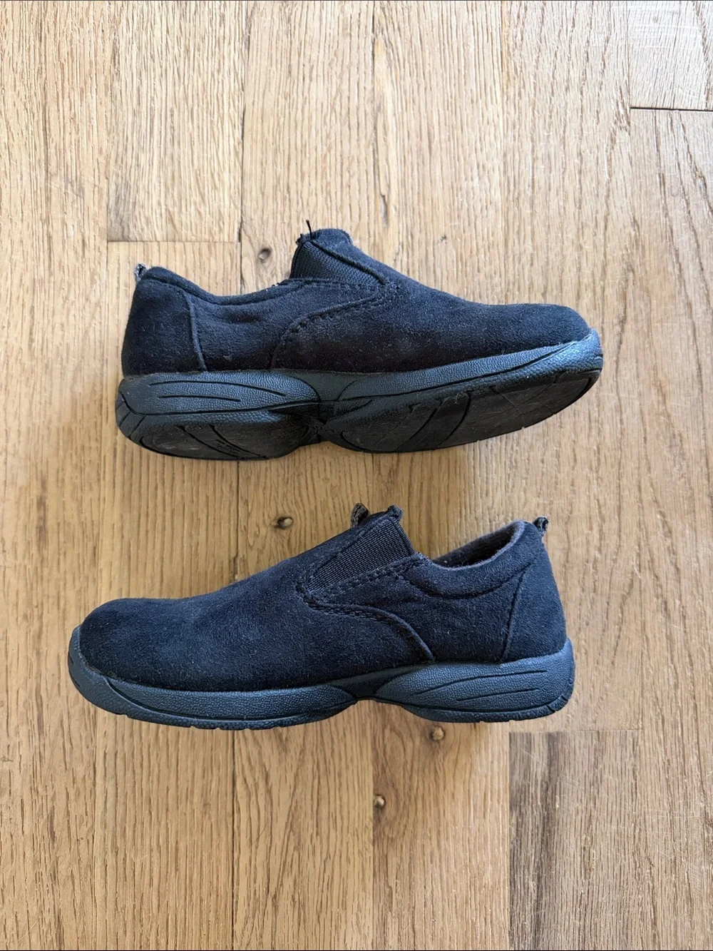 Rugged Outdoors Kids Black Slip-On Suede Comfort‎ Loafers Sneakers Size 9